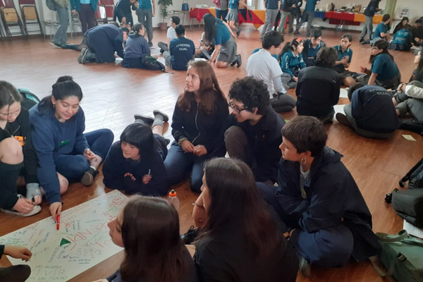 Georgianos asisten al primer Congreso de Ciudadanía Juvenil